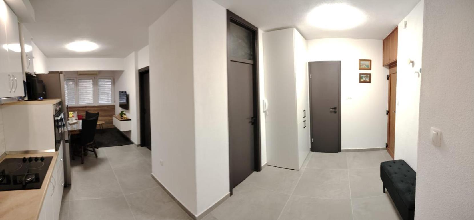 3 Apartament *